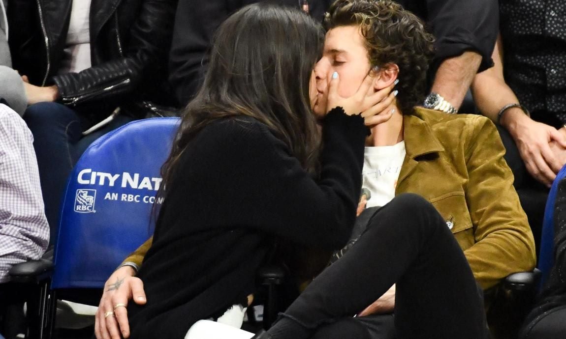 Camila Cabello, Shawn Mendes kiss