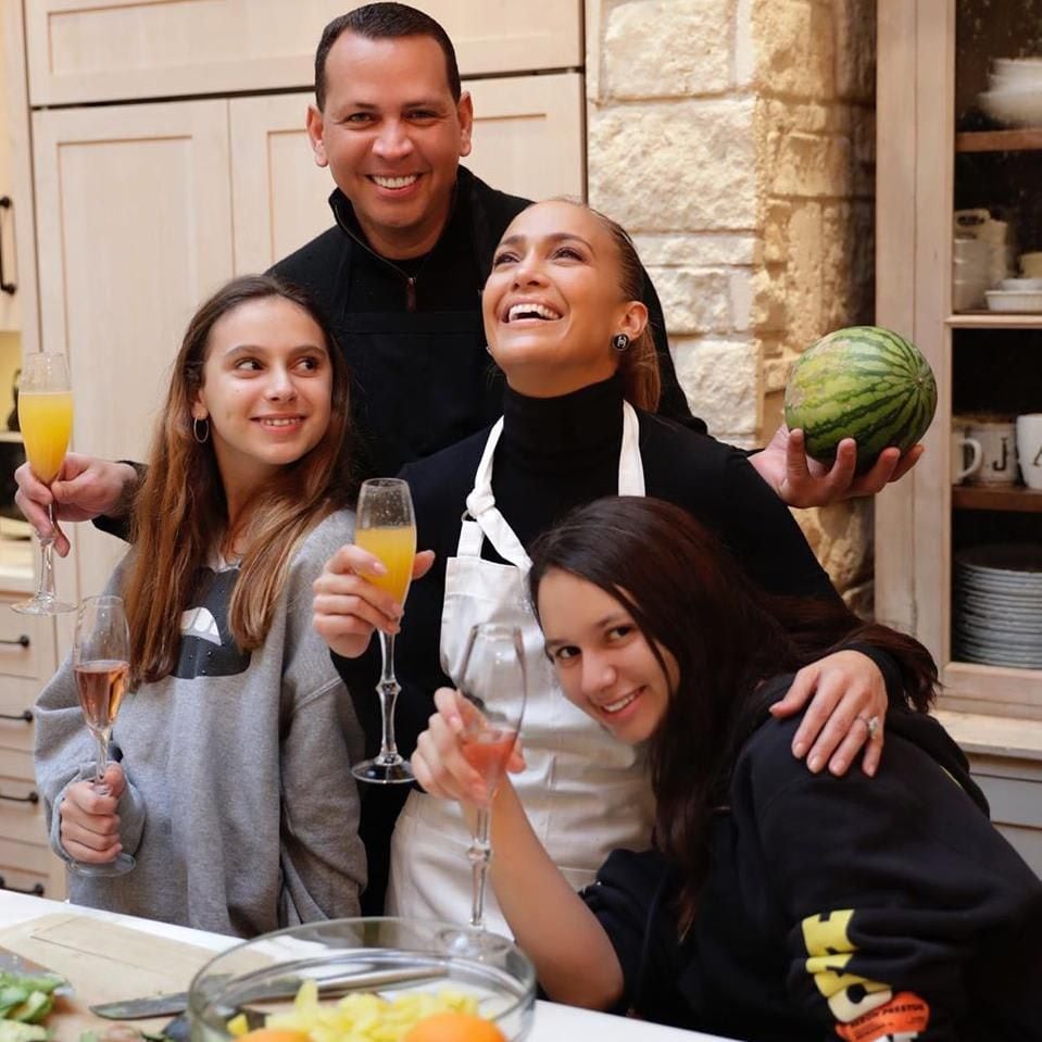 Alex Rodriguez daughters