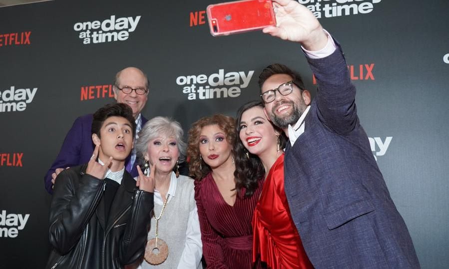 one day at a time cast