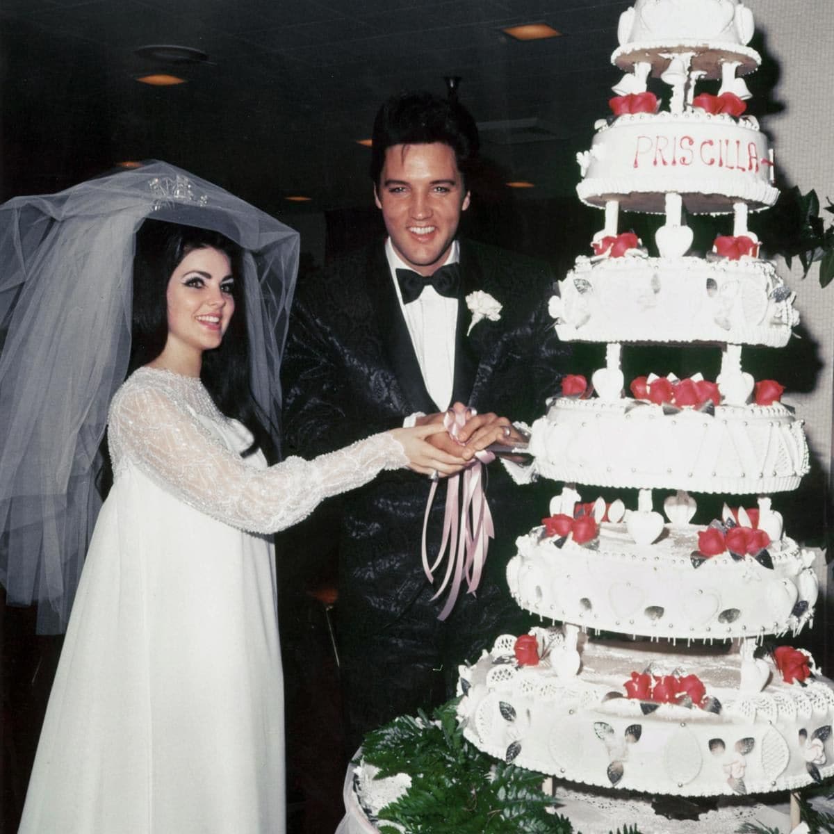 Photo of Elvis Presley & Priscilla Presley