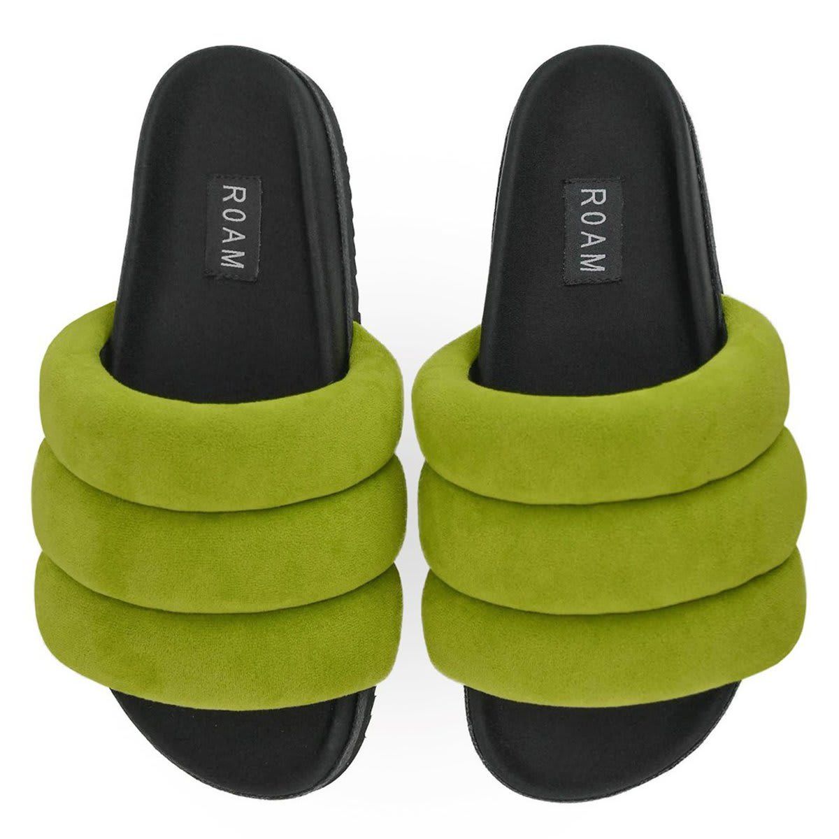 R0AM Slippers