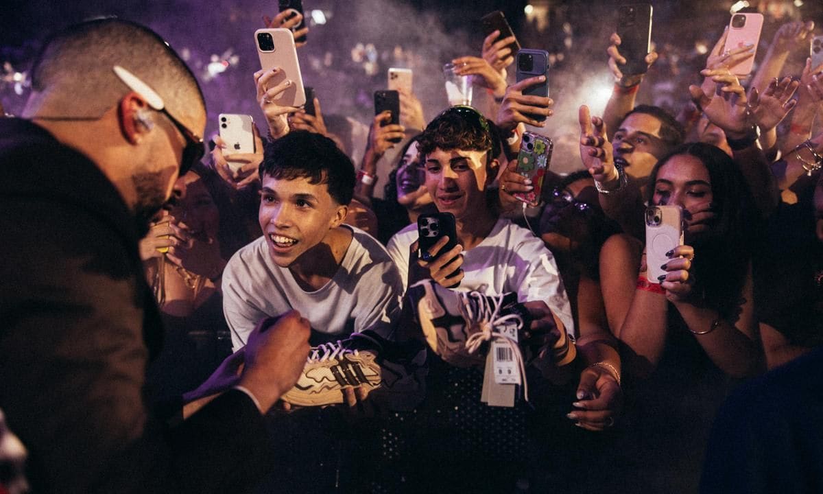 Bad Bunny brought the house down in a sold out listening party at the iconic Coliseo de Puerto Rico José M. Agrelot