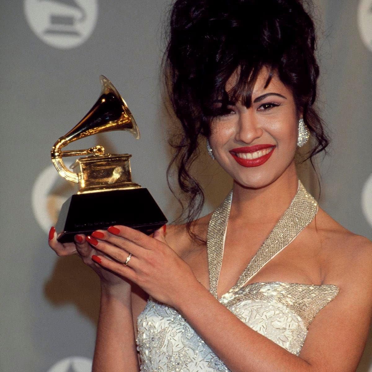 Selena Quintanilla Receives Grammy Award.