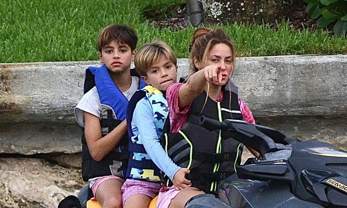 Shakira and her kids