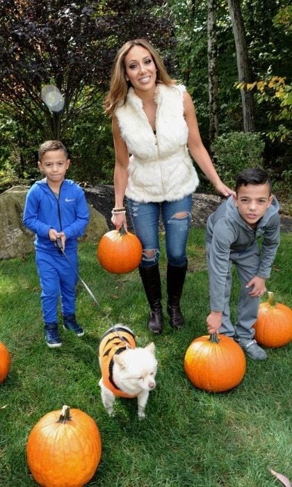 Melissa Gorga looked chic in a Coalition LA faux fur vest while picking pumpkins with her boys Gino and Joey in Montclair, New Jersey.
Photo: StarTraks Photos