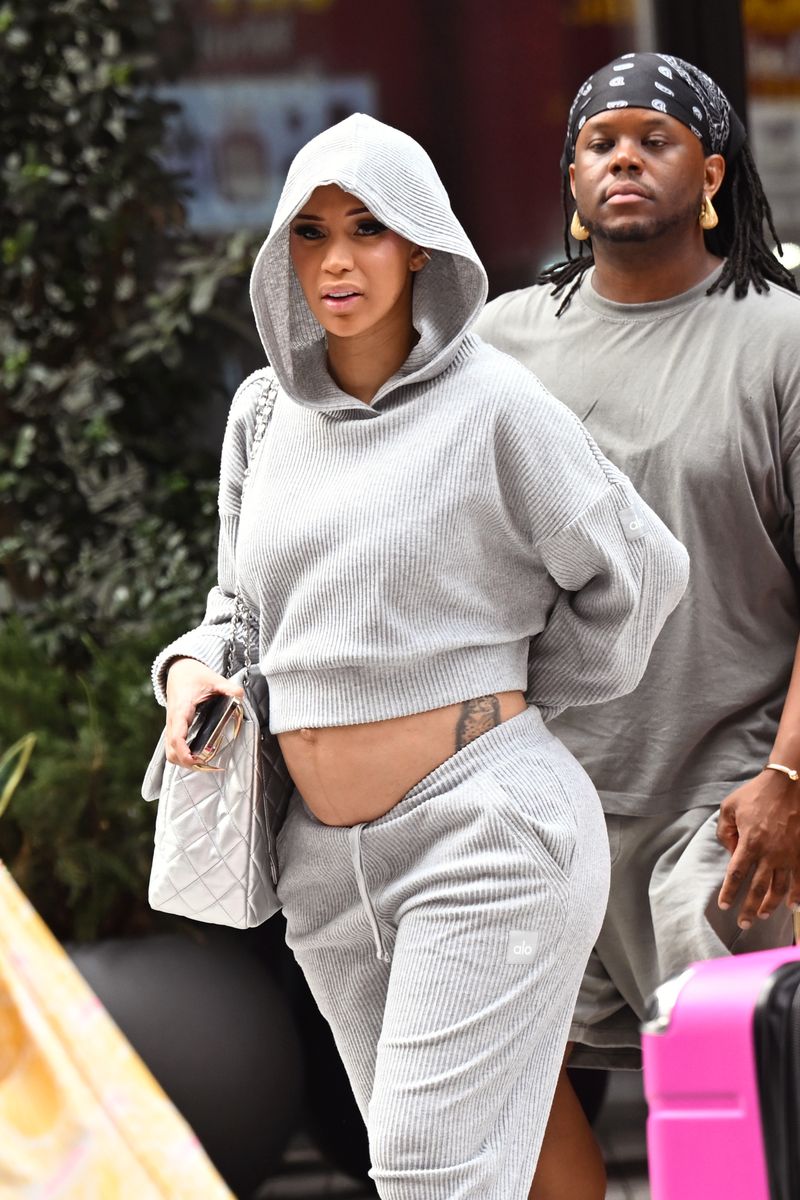 Cardi B seen for the first time since announcing her pregnancy and filing for divorce from Offset. 