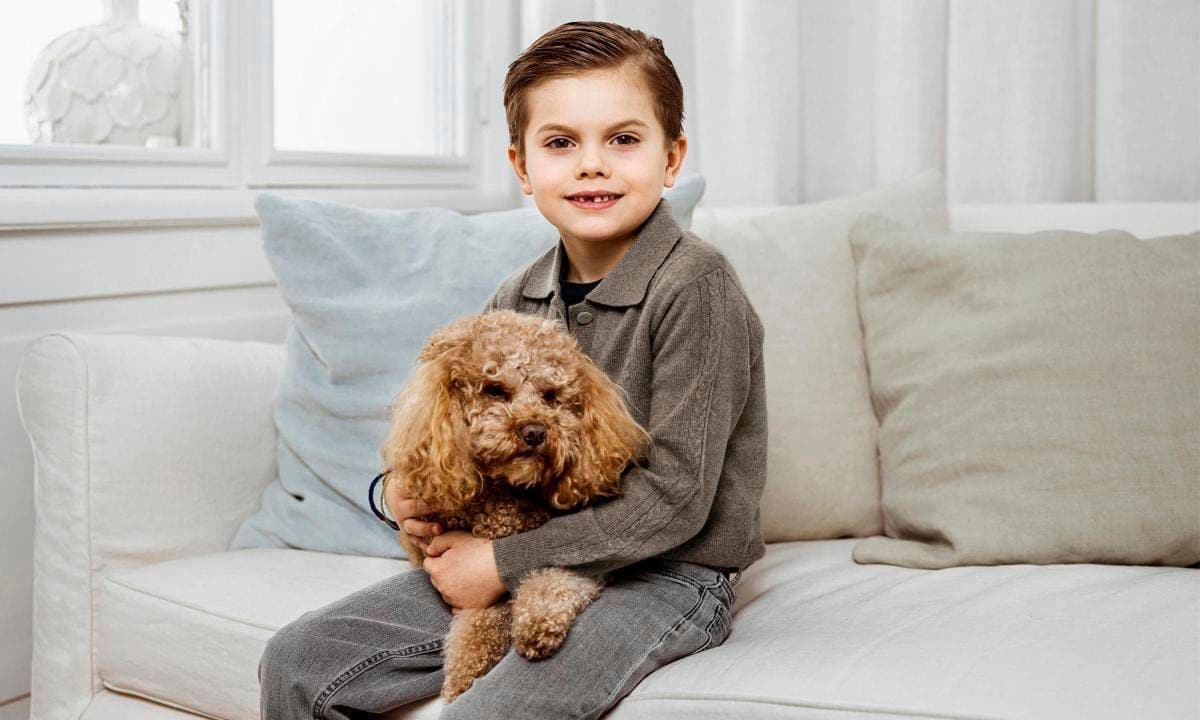 Crown Princess Victoria and Prince Daniel's son, Prince Oscar, turned seven on March 2. The royal family's dog appeared in one of the Prince's birthday photos.