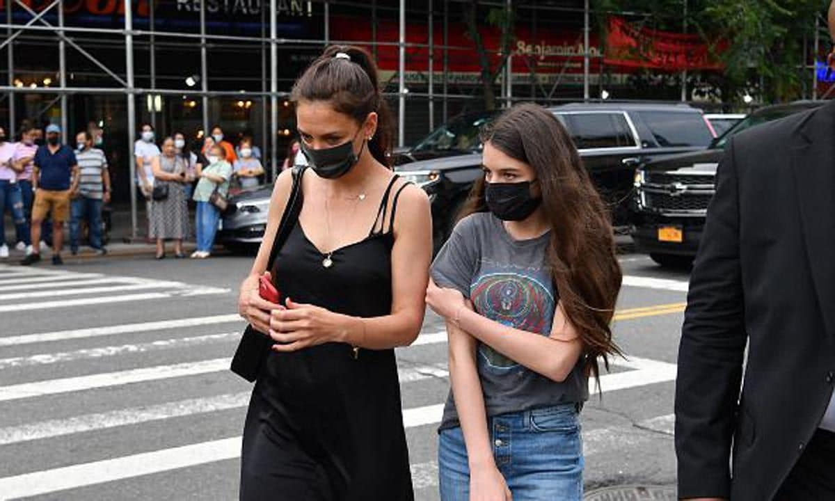 Suri Cruise and Katie Holmes