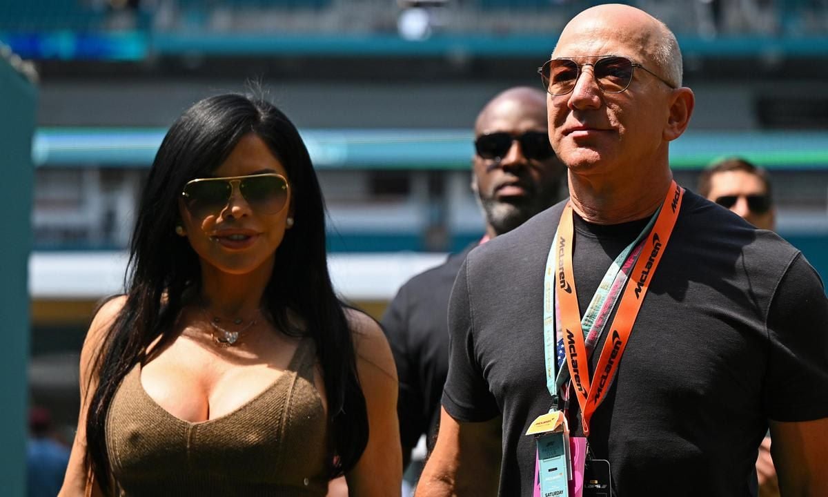 Jeff Bezos and Lauren Sanchez