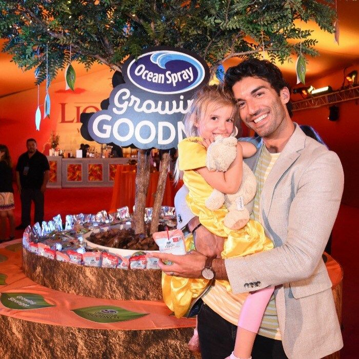 Justin Baldoni and daughter