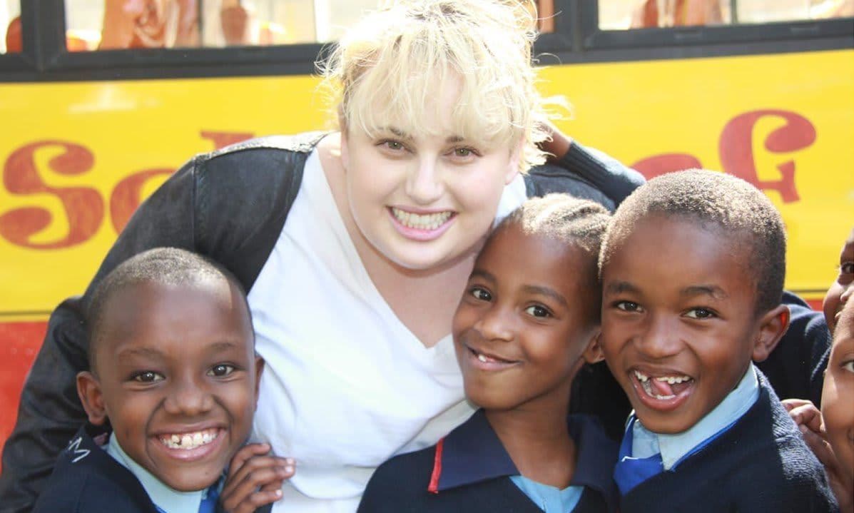 Rebel Wilson and St. Jude students.