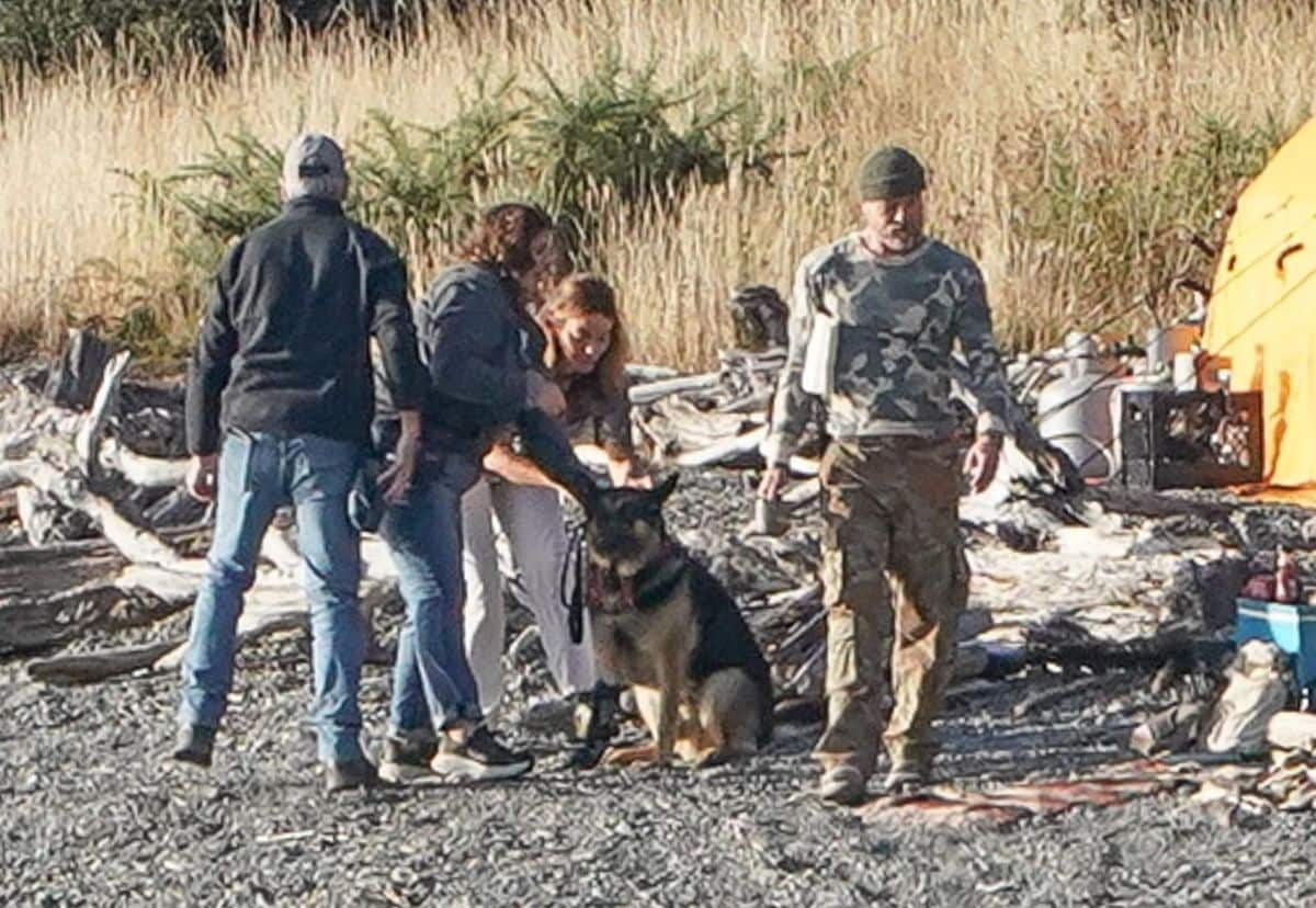 Pitt was photographed shooting some scenes alongside his dog co-star