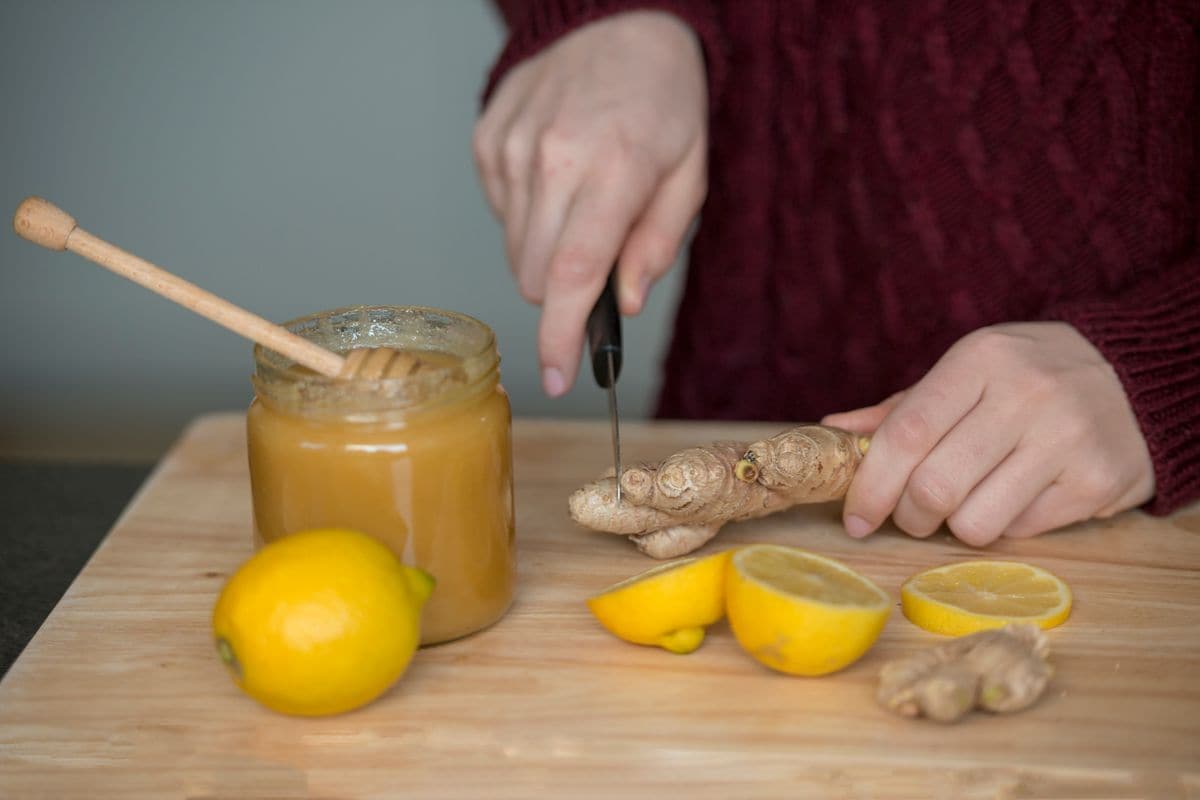 Turmeric and Ginger Shot: The ultimate anti-inflammatory detox recipe