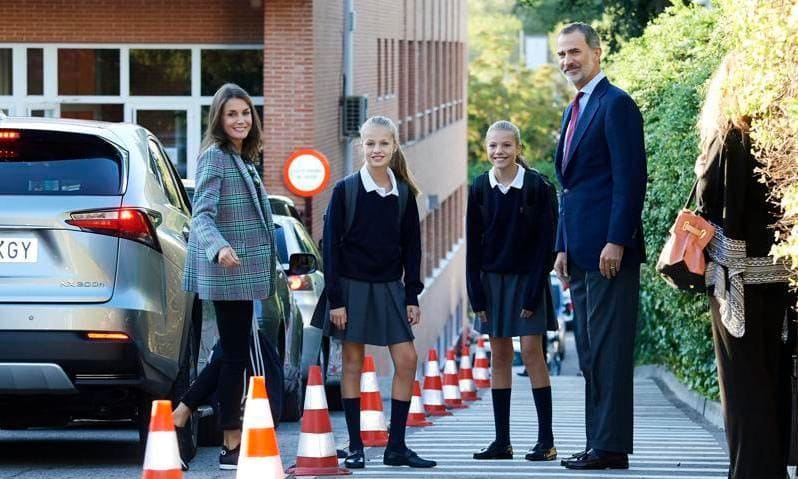 Despite the disease reaching their school, the Spanish Princesses attended class on March 9