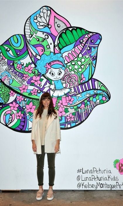 December 14: Getting artsy! <a href="https://us.hellomagazine.com/tags/1/jessica-biel/"><strong>Jessica Biel</strong></a> stopped by her restaurant Au Fudge in L.A. and snagged a photo in front of the mural inspired by the new Netflix kids series <i>Luna Petunia</i>.
Photo: Startraks