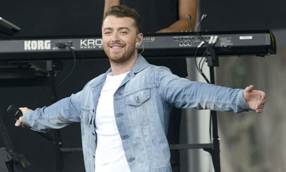 Sam Smith jokes that he's practicing to be a Bond girl