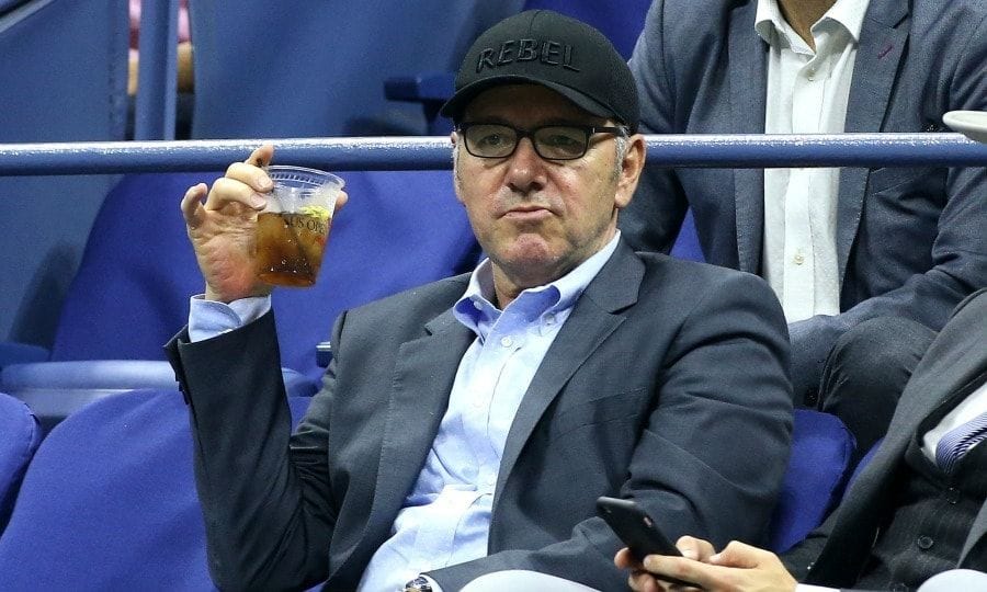 Kevin Spacey was a true rebel while he watched Serena Williams defeat Ekaterina Makarova.
<br>
Photo: GC Images