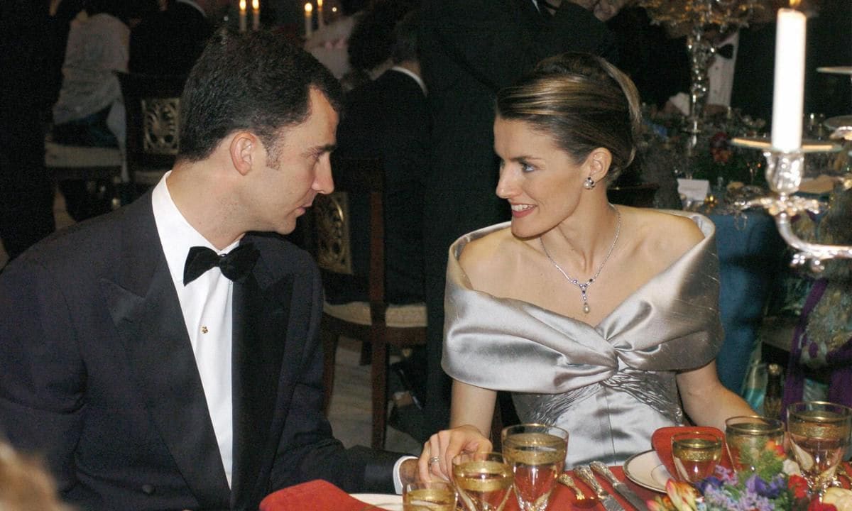 Letizia (pictured on the eve of her royal wedding) is said to have received the jewels from her mother in law, Queen Sofia