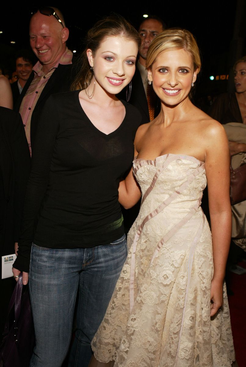 Michelle Trachtenberg and Sarah Michelle Gellar 