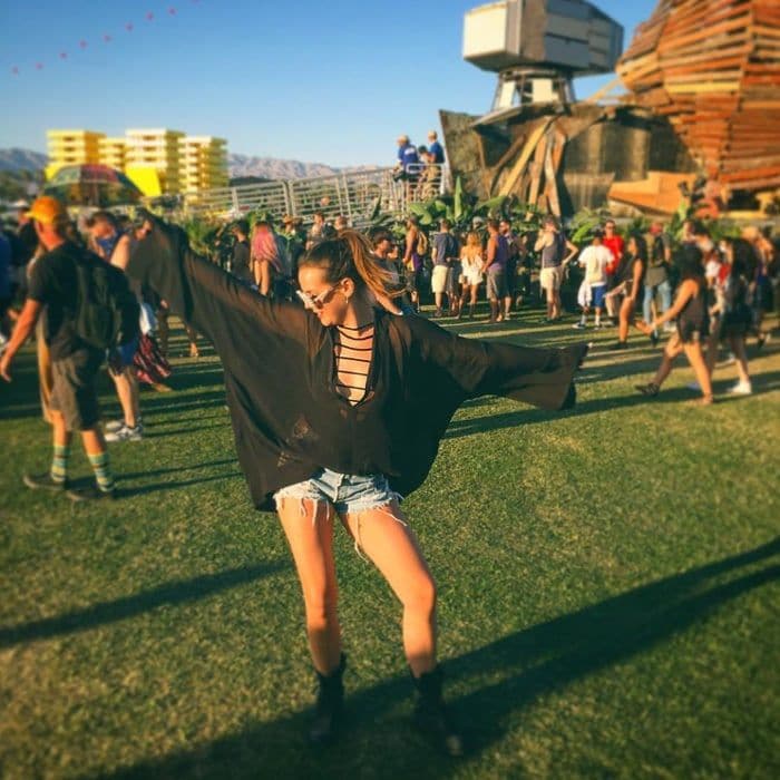 Royals at Coachella: Princess Grace's granddaughter <b>Pauline Ducruet</b> posted this snap, telling her followers she was "Dancin' till I'm dropin."<br>
Photo: Instagram/@paulinedcrt