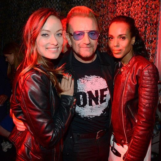 Kerry Washington, Olivia WIlde and Bono looked like rockstars while hanging out backstage.
<br>
Photo: Getty Images