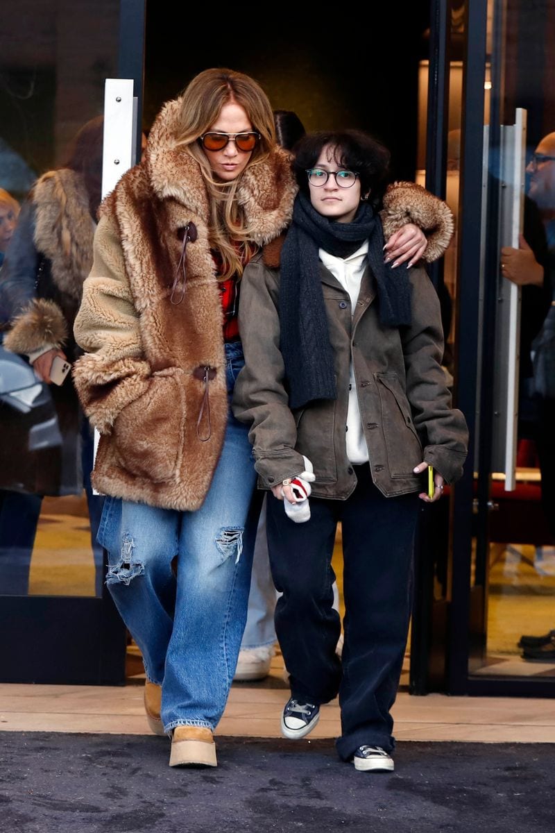  Jennifer Lopez is seen out and about on December 24, 2024 in Aspen, Colorado. (Photo by MEGA/GC Images)