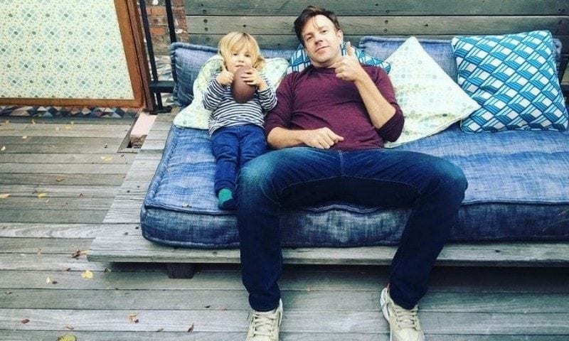 Olivia Wilde shared a photo of her "good dudes," Jason Sudeikis and their son Otis, lounging.
Photo: Instagram/@oliviawilde