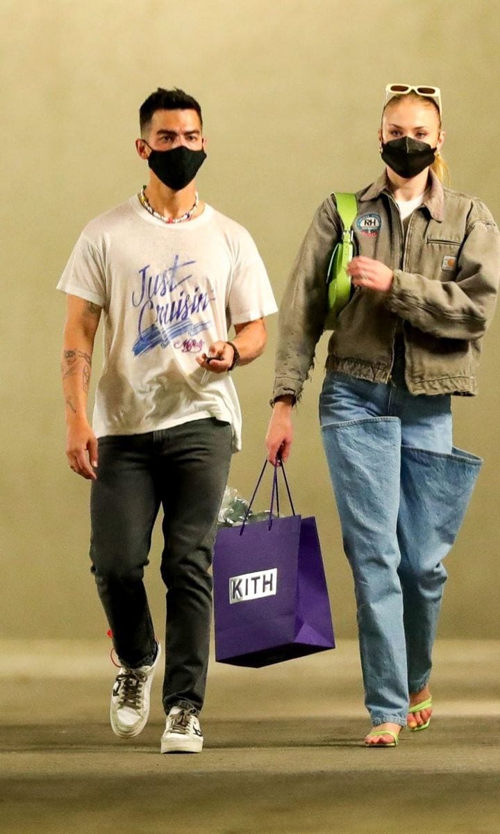 Joe Jonas and Sophie Turner shopping in LA