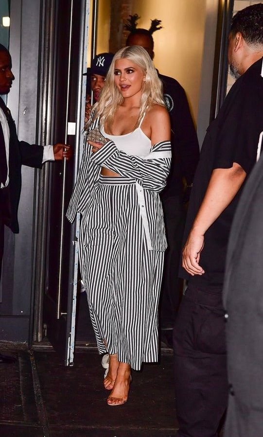 Guest of honor Kylie Jenner, in cool stripes, arriving to the Kendall + Kylie Pop-Up Launch at Samsung 837 in NYC.
Photo: Getty Images