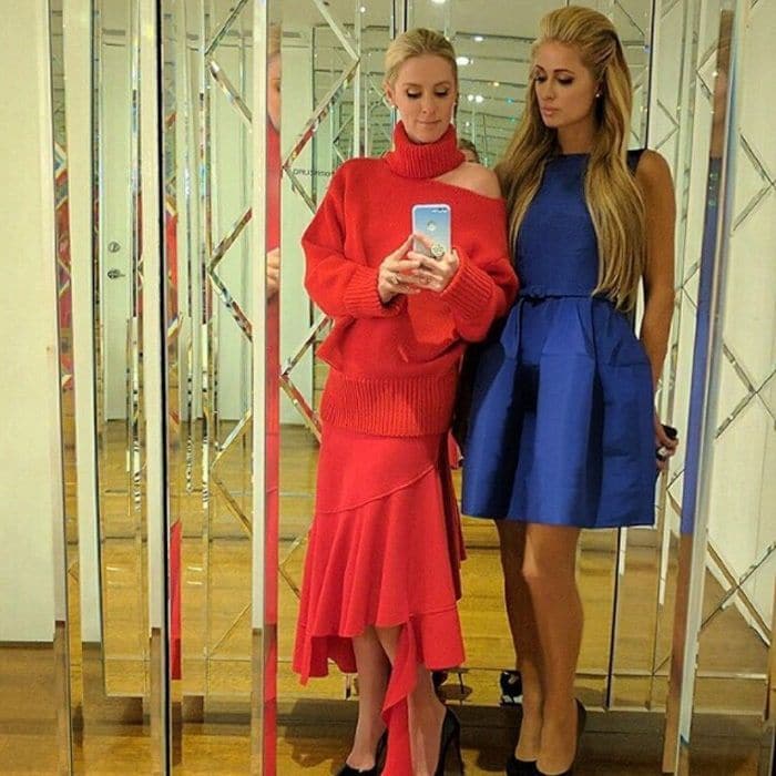 Stylish sisters! Nicky and Paris Hilton snapped a mirror selfie before heading out to the Monse and Oscar de la Renta fashion week show.
Photo: Instagram/@nickyhilton