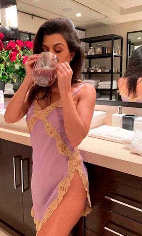 Kourtney drinking collagen before bed