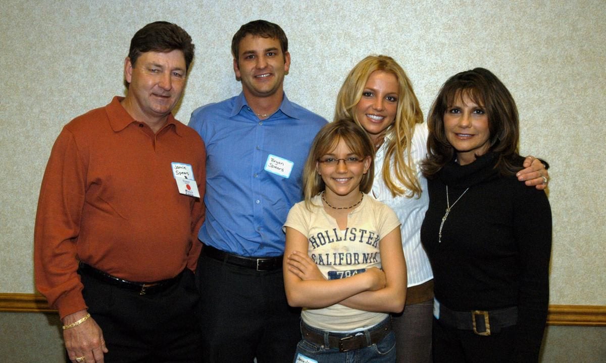 Britney Spears and Family Team Up with Summit Hospital for Cancer Awarness Fair Sunday in Baton Rouge