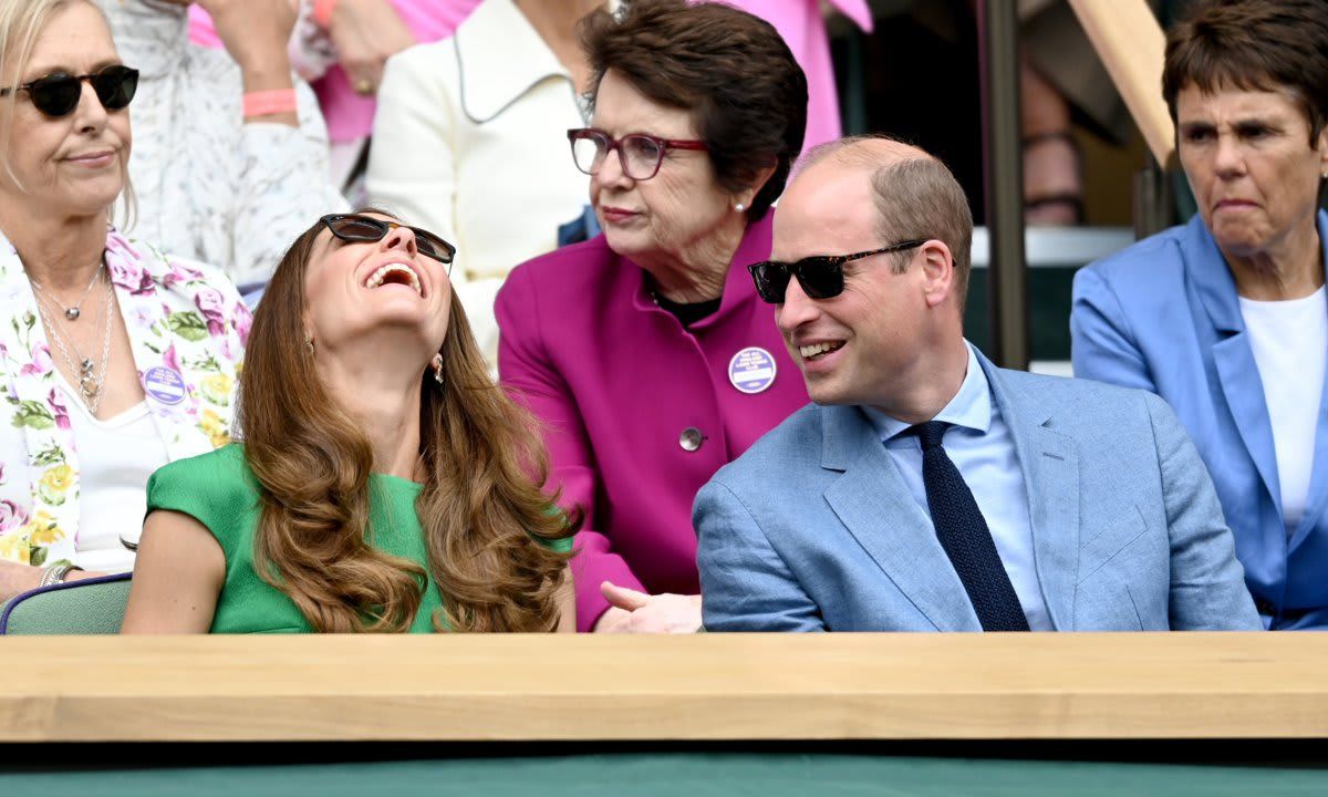 LONDON, ENGLAND - JULY 10: Catherine, Duchess of Cambridge, Billie Jean King, and Prince William, Duke of Cambridge attends Wimbledon Championships Tennis Tournament at All England Lawn Tennis and Croquet Club on July 10, 2021 in London, England. (Photo by Karwai Tang/WireImage)