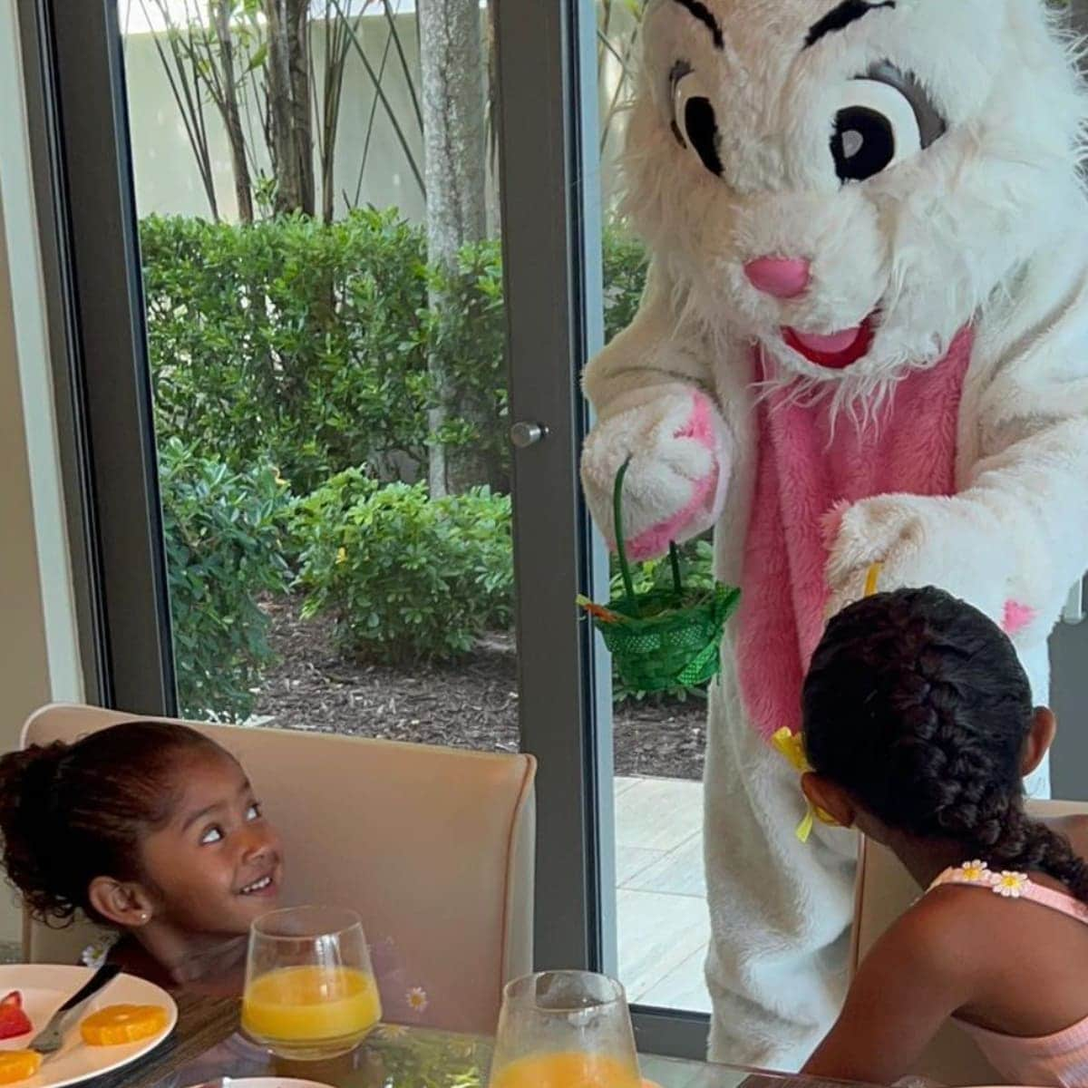 Vanessa Bryant takes daughters to the Caribbean for an Easter vacation