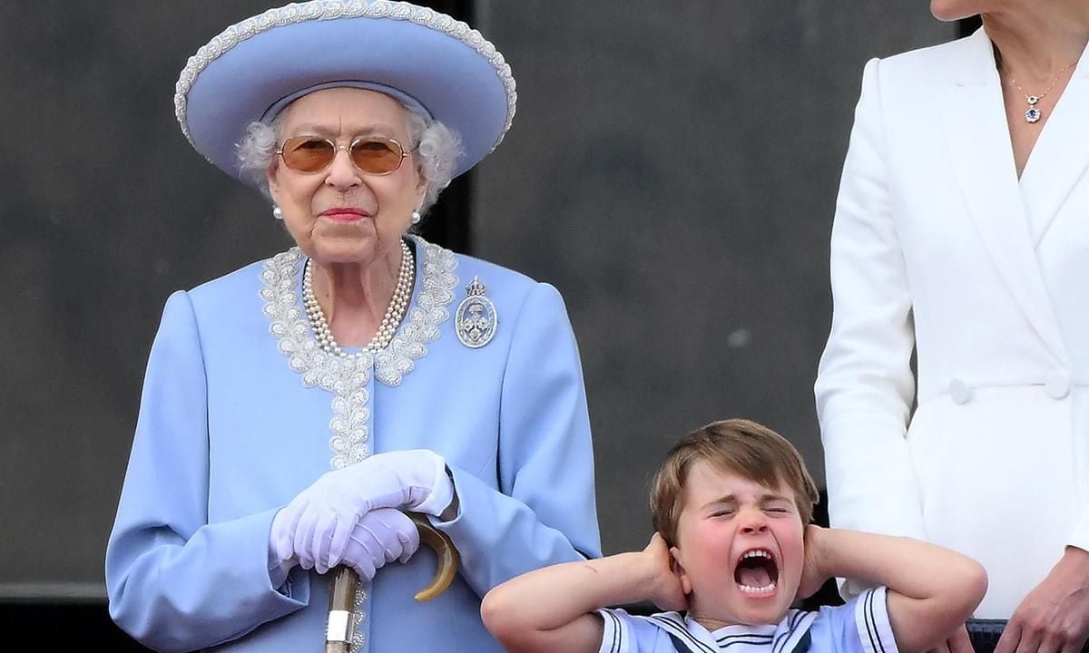 Louis stole the show at his great-grandmother's birthday parade (Trooping the Colour) with his silly faces.