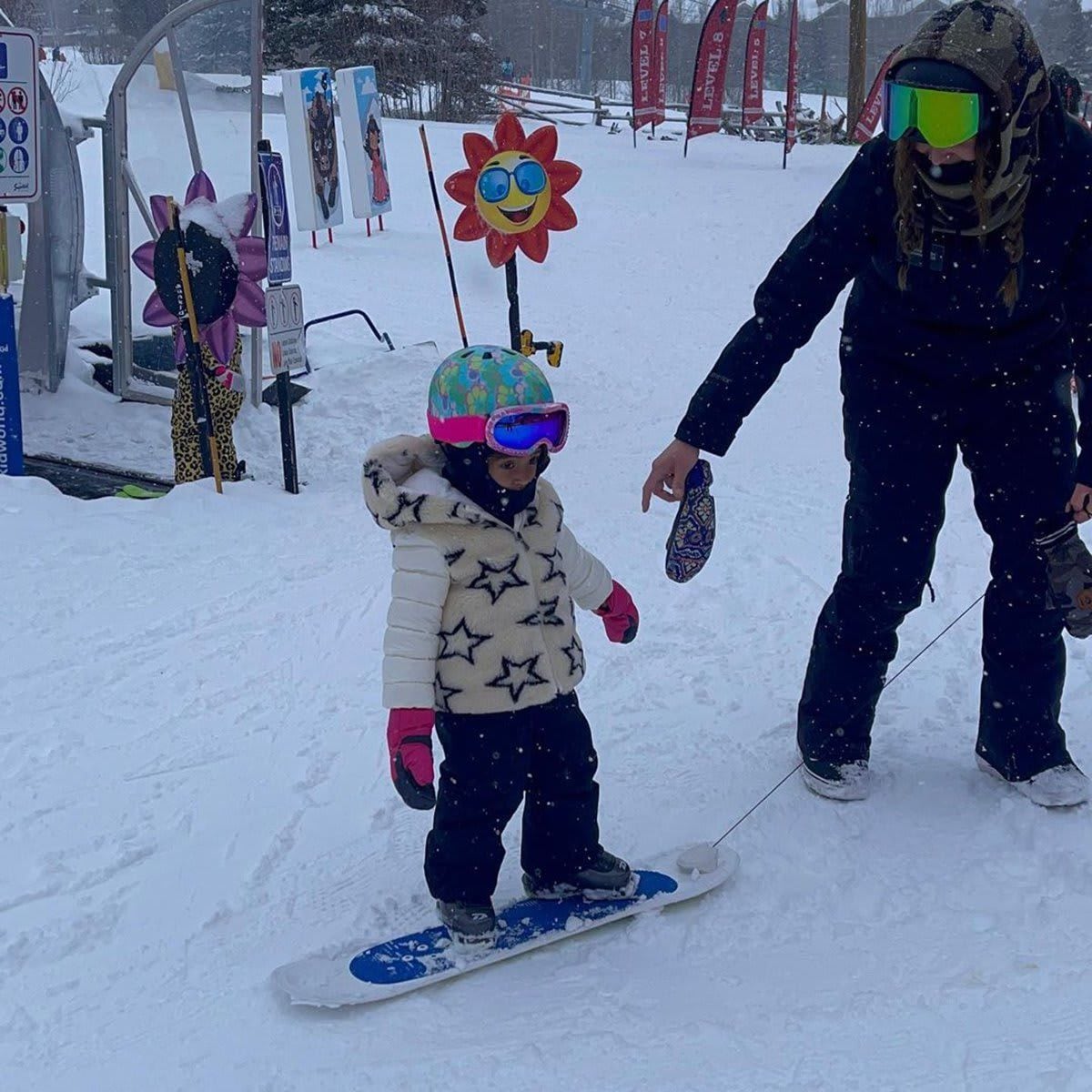 Vanessa Bryant kids learn how to ski