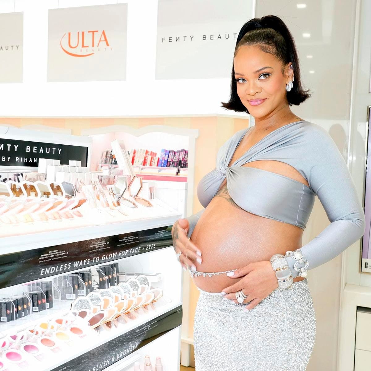 Rihanna Celebrates The Launch of Fenty Beauty at Ulta Beauty