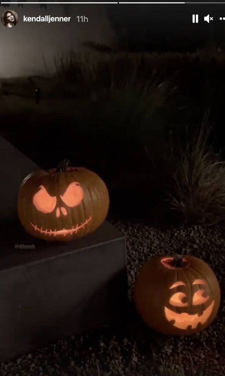 Devin Booker calls out Kendall Jenner's pumpkin carving skills