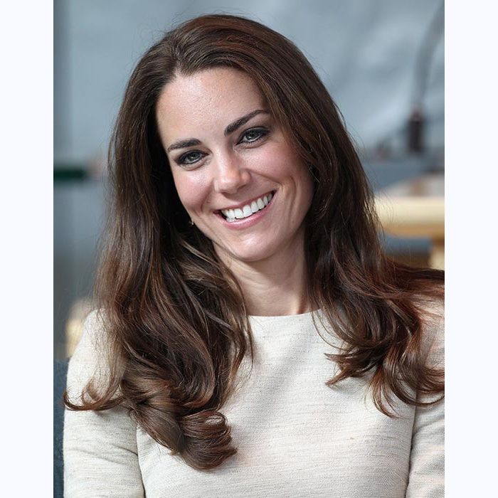 Kate looked as if she stepped out in a shampoo commercial with these cascading locks during a trip to Yellowknife, Canada,
<br>
Photo: Getty Images