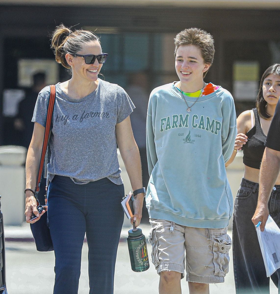 Jennifer Garner and Fin Affleck