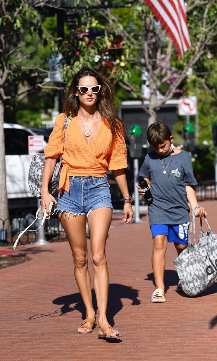 Alessandra Ambrosio style