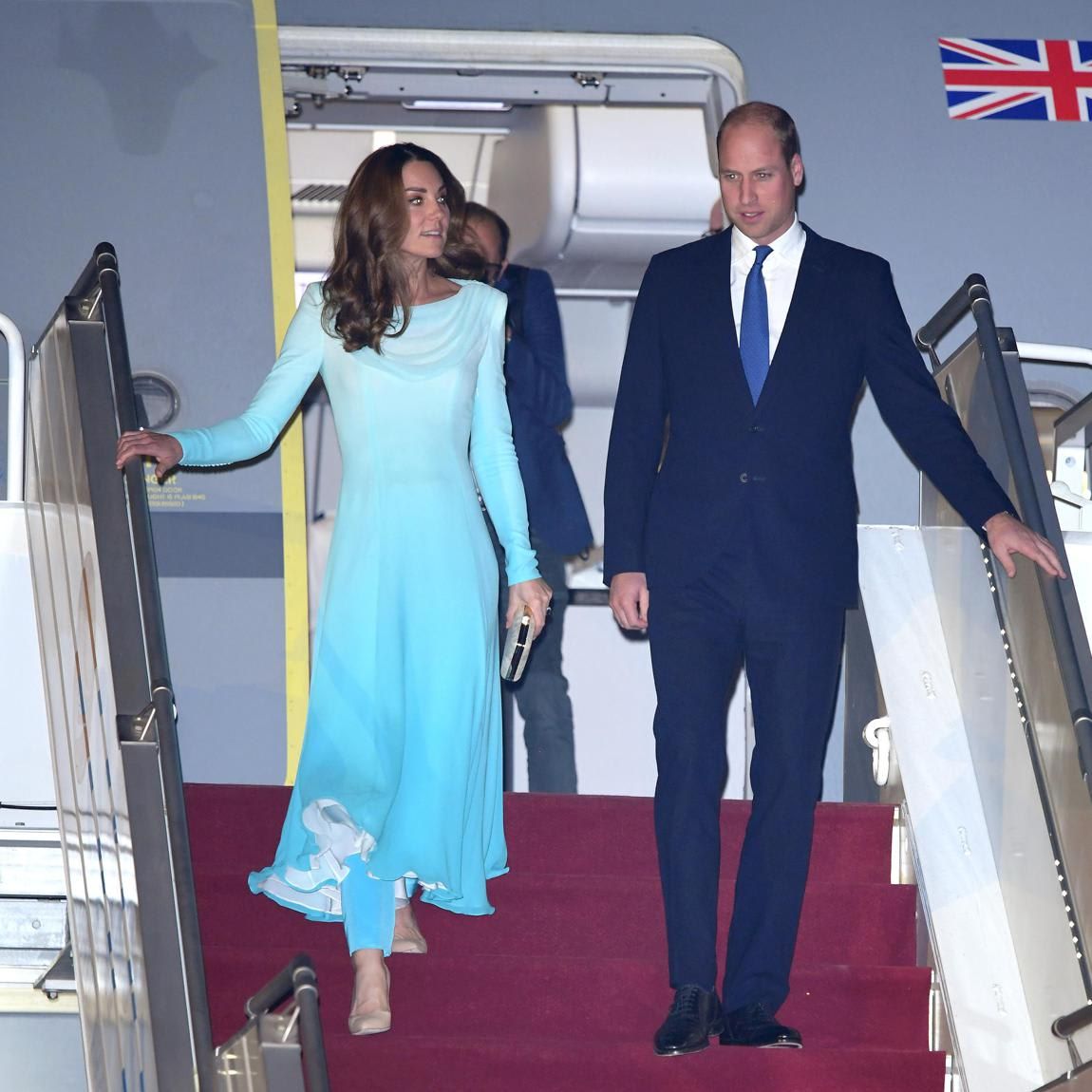 Kate Middleton and Prince William arrive in Pakistan