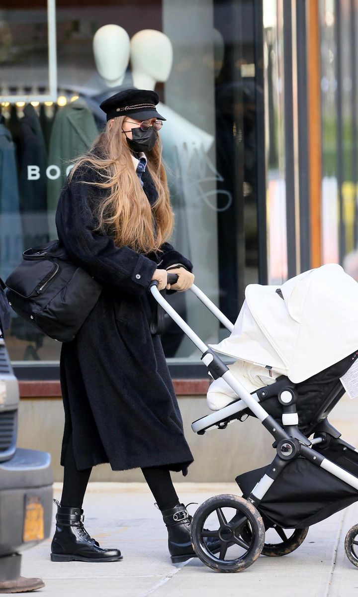 Gigi Hadid braving the NYC cold weather