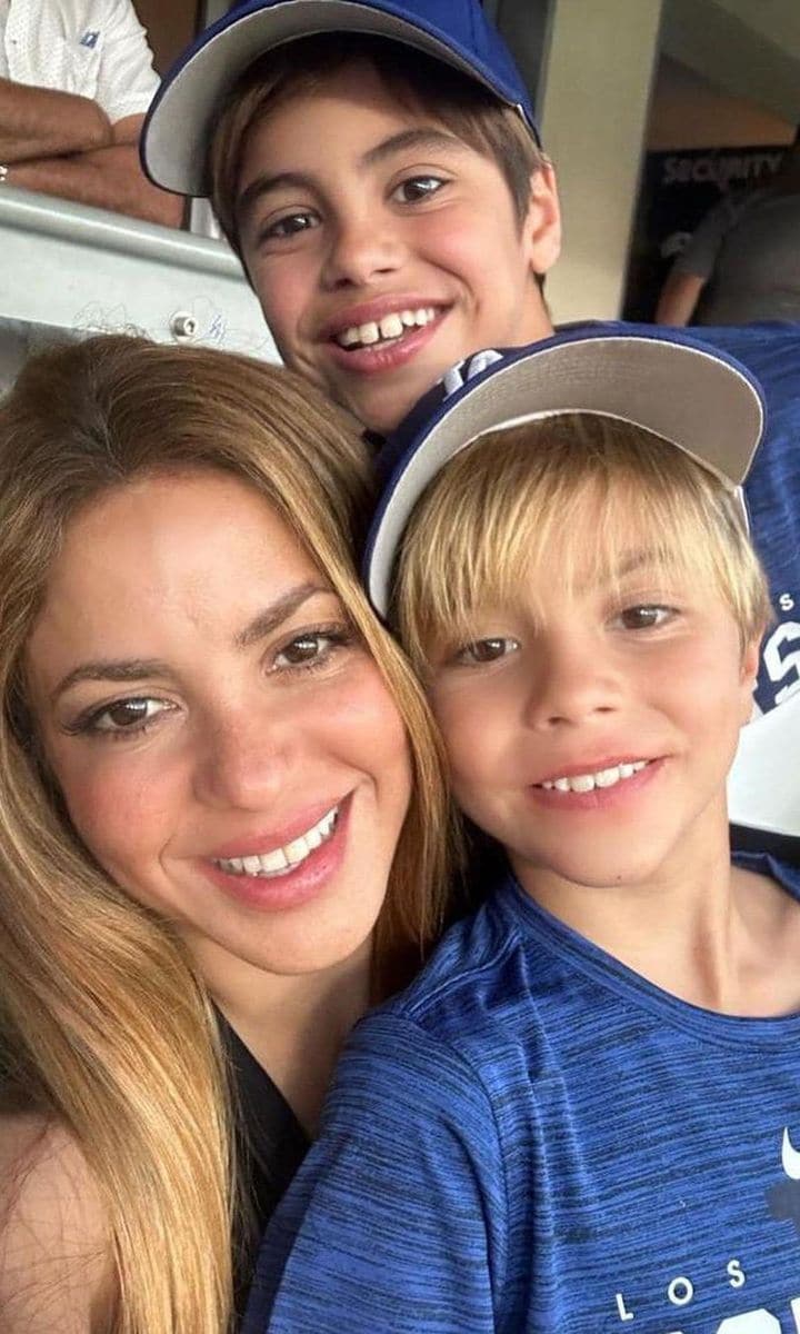 Shakira and her kids