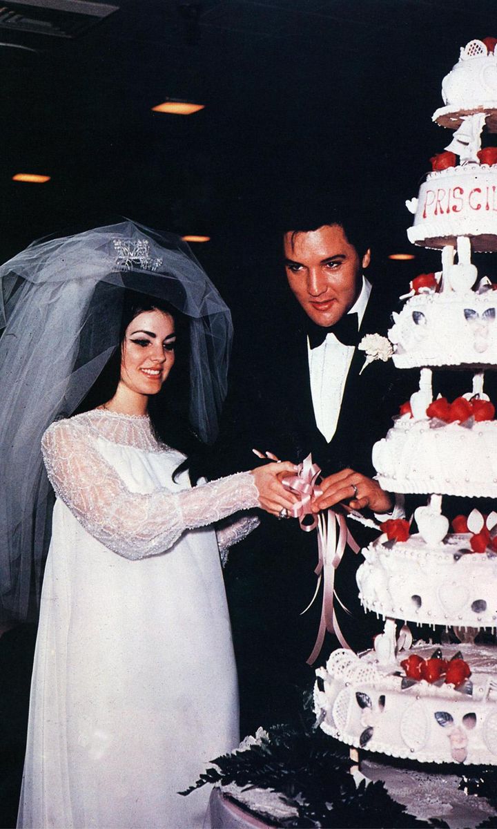 Photo of Priscilla PRESLEY and Elvis PRESLEY