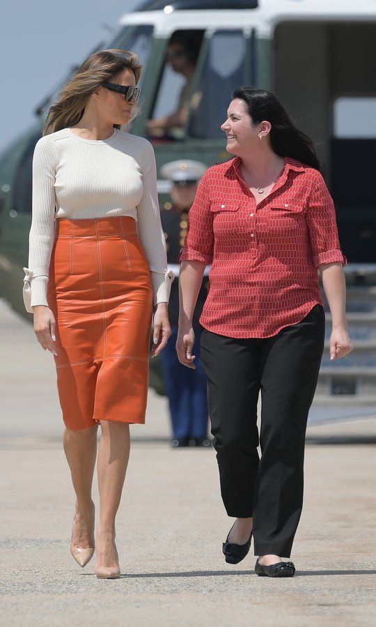 Melania wore a Kate Middleton fave nude pumps along with her Herve Pierre orange leather shirt and bow-bedecked pullover as she boarded Air Force One to depart from Andrews Air Force Base in Maryland on May 19, 2017. The First Lady was setting off for her first foreign tour with husband Donald Trump.
Photo: MANDEL NGAN/AFP/Getty Images