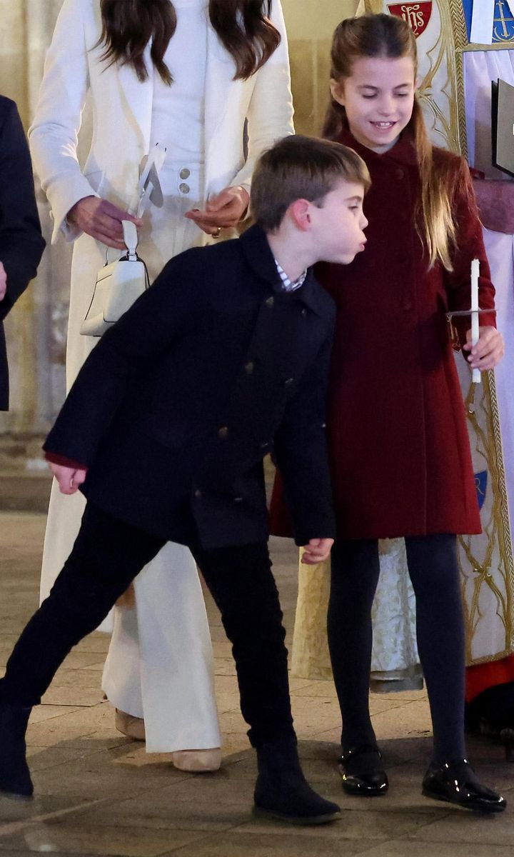 Prince Louis blew out his sister's candle after their mom's holiday event.