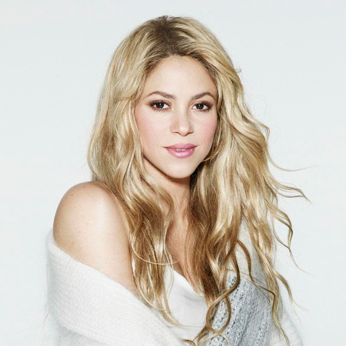 Shakira Poses For A Photo Session