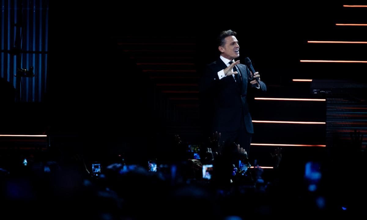 Luis Miguel In Concert In Buenos Aires