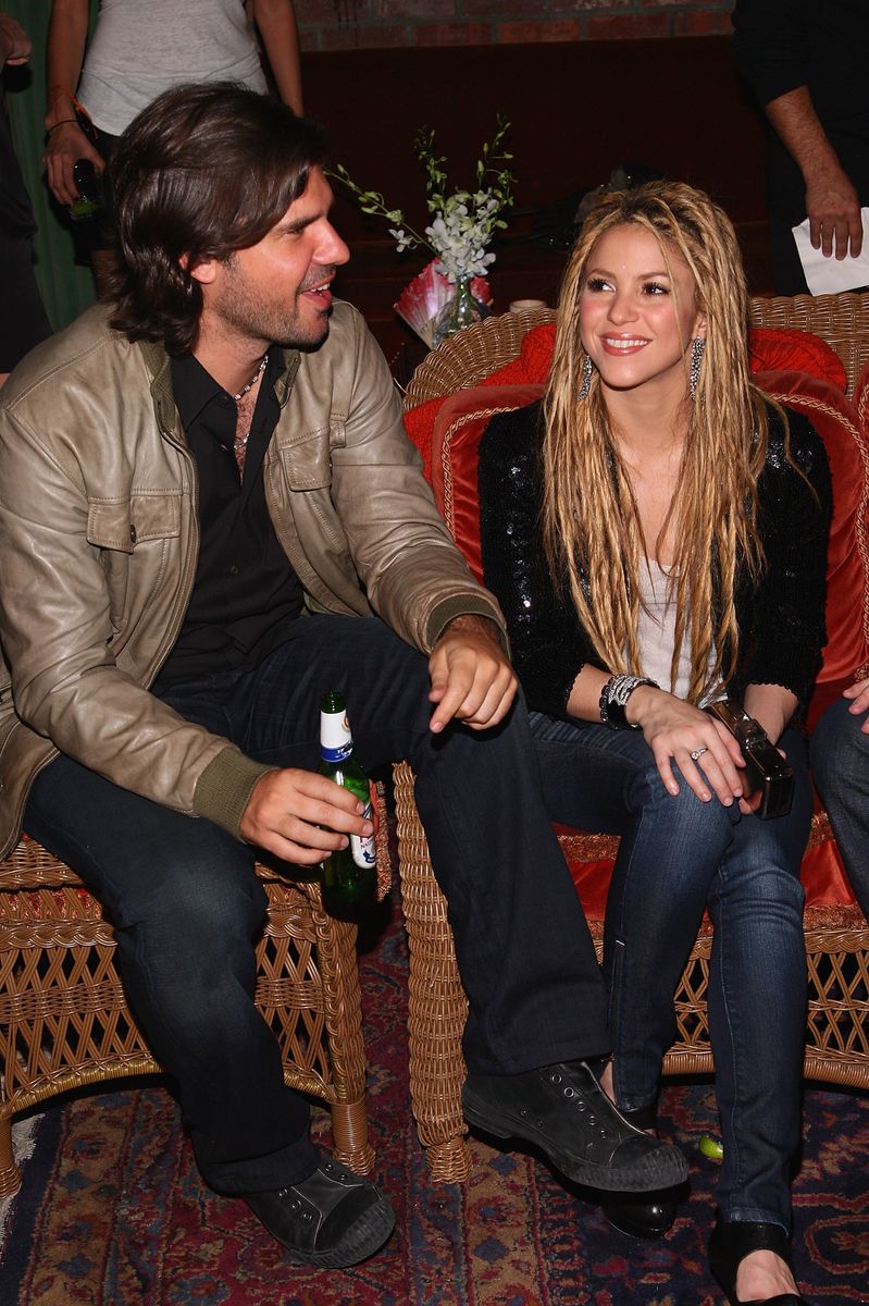 Antonio de la Rúa served as Shakira's manager during a key moment in her career, when it was blowing up internationally